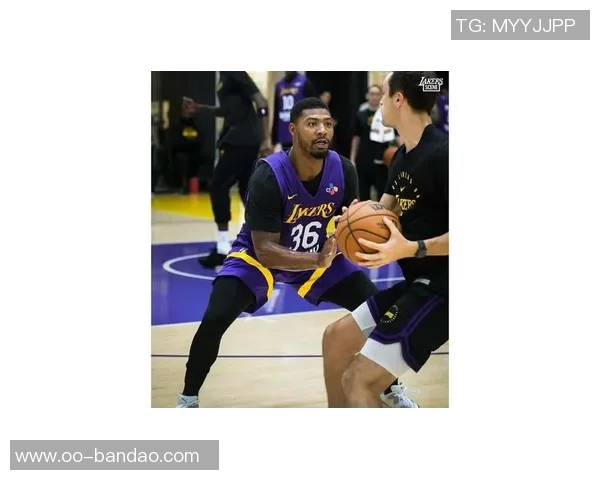 斯玛特直言球队缺乏抵抗力与紧迫感球员需承担责任雷迪克无能为力