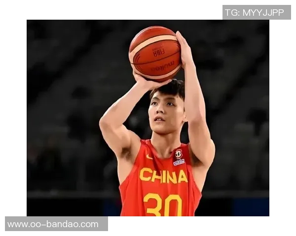 徐杰在FIBA赛场表现未知但在CBA中展现出色实力的媒体人观点